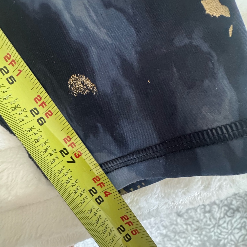 Lot of 2 Old Navy Active Gold Marble Extra High Rise Powersoft Go Dry Leggings M - Picture 7 of 8